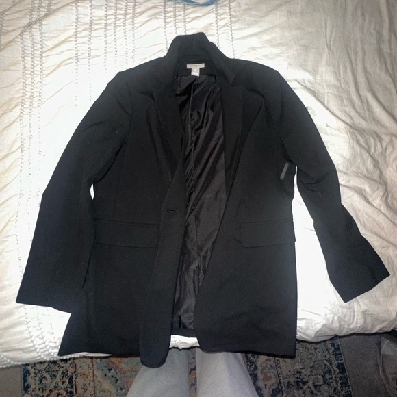 H&M Black Blazer with Shoulder Pads - Picture 3 of 4